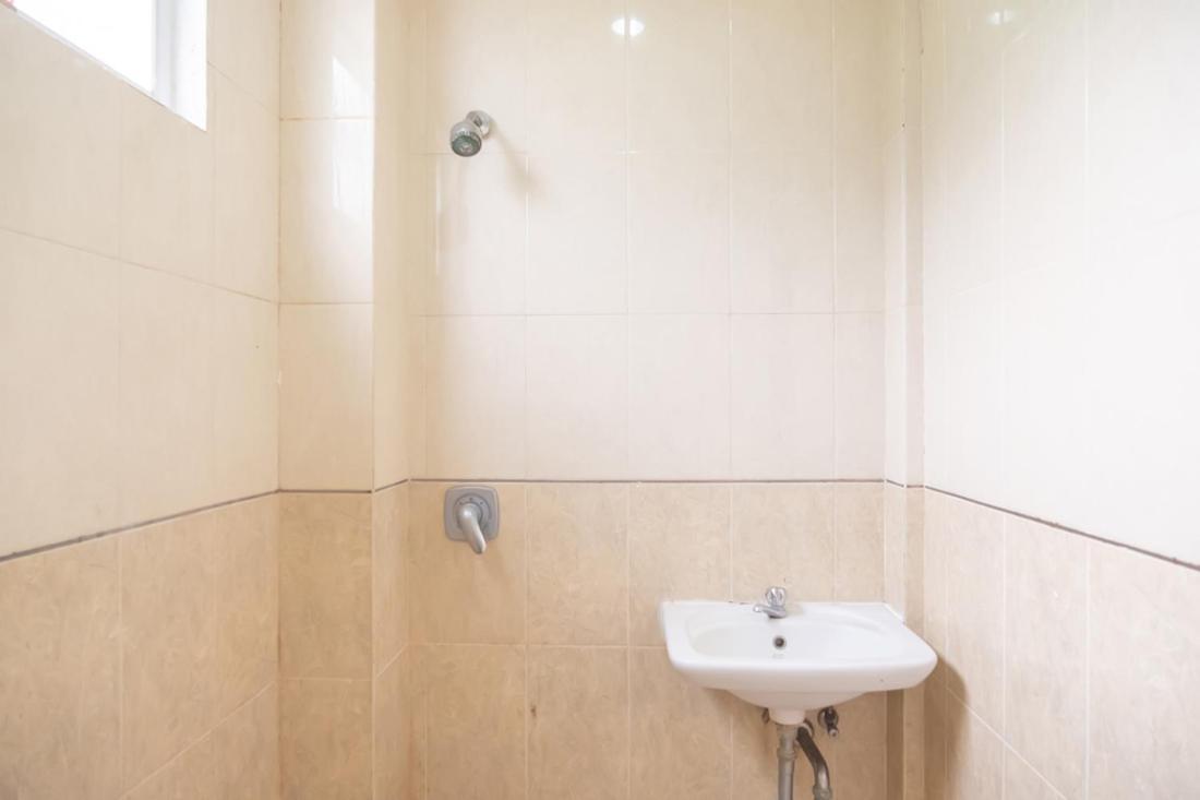 Twospaces Living At Kost 40, Kuningan Gasthuis Jakarta
